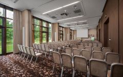 Holiday Inn Resort Warsaw Józefów by IHG